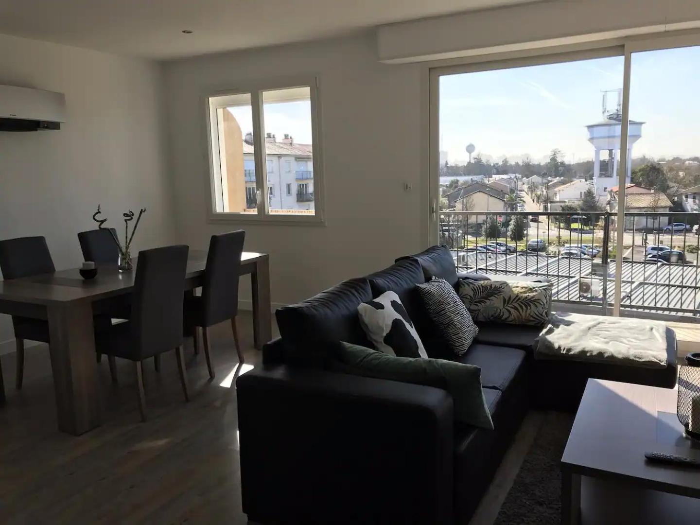Apartment Superbe Proche Bordeaux Pied Du Tram Lormont